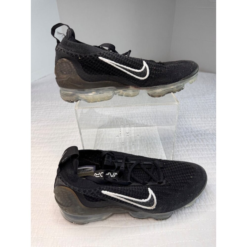 Nike Air VaporMax Flyknit 3 Black/White Running Shoes Size W 6 - Picture 2 of 9